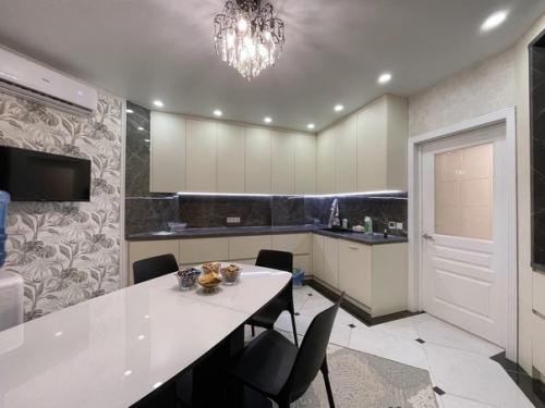 Наша 3-х комнатная квартира с дизайнерским ремонтом в стиле Неоклассика. 04