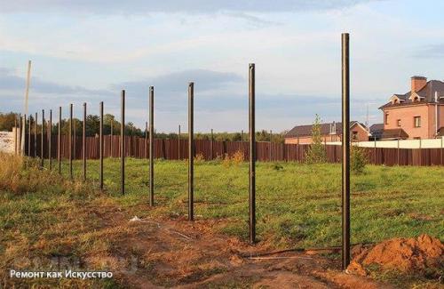 Забор из профнастила на винтовых сваях своими руками. 05