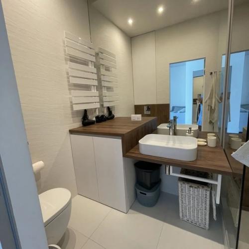 42 кв.  м под дальнейшую сдачу в аренду. 06