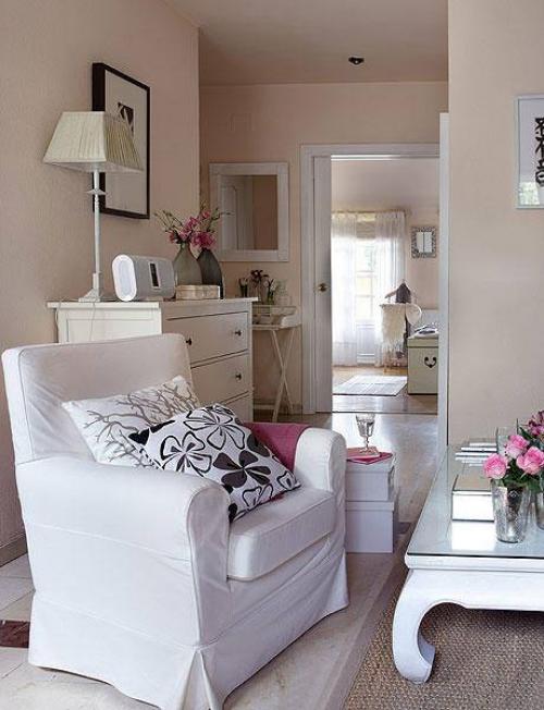 Малометражный проект квартиры в Мадриде, когда небольшая перепланировка и декор создают новую реальность. 03