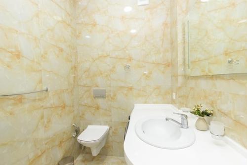 2 комнатная студия с красивым ремонтом. 07