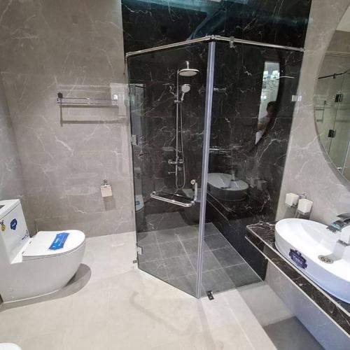 Шикарный загородный дом после строительства. 08