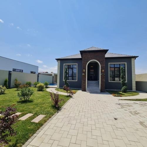 Родительский дом.  Достроен и обустроен в этом году. 09