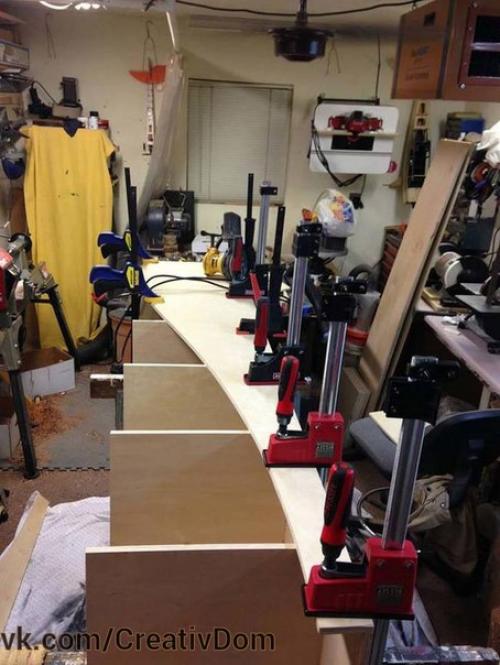 Оригинальный книжный шкаф своими руками. 04