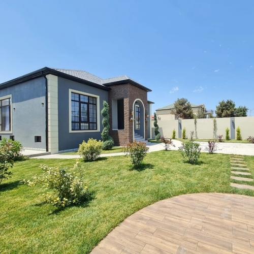 Родительский дом.  Достроен и обустроен в этом году. 01