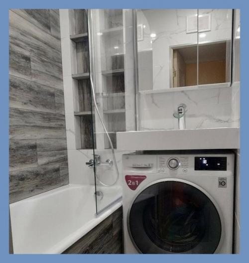 Площадь нашей ванной комнаты очень маленькая, но мы продумали все до мельчайших деталей и сделали очень функциональный ремонт. 02