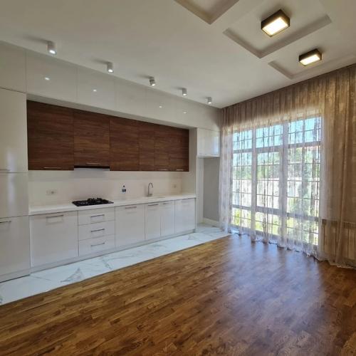 Родительский дом.  Достроен и обустроен в этом году. 06