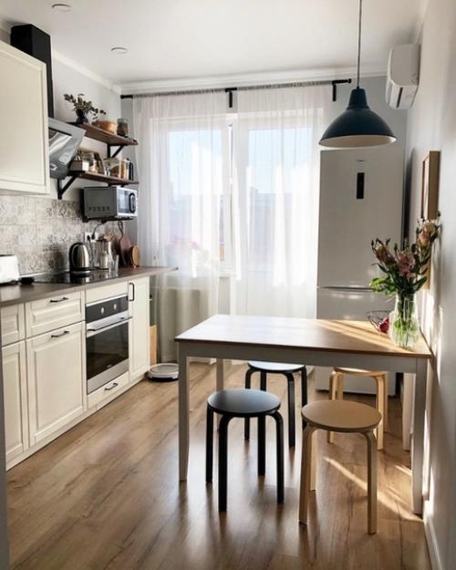 А это наша небольшая однушка после ремонта. 03