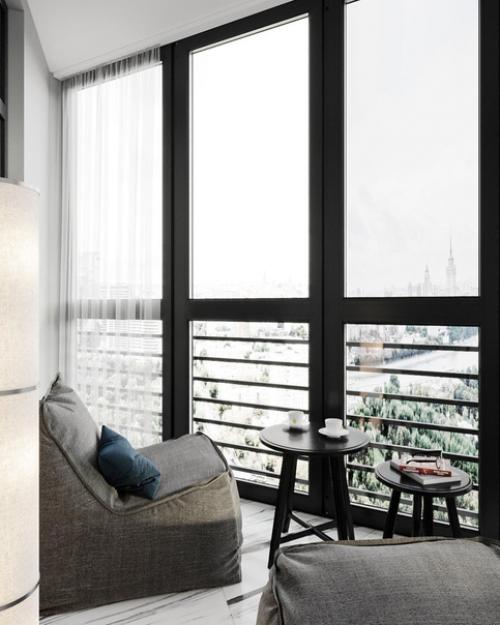 Серия из крутых ракурсов балкона с видом на город. 03