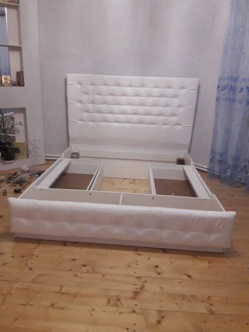 А смогут ли маленькие женские руки сделать кровать с каретной стяжкой своими руками? 06