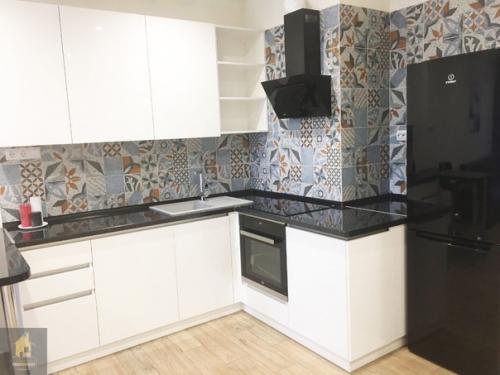 Стильный ремонт кухни - гостиной 25 кв. 04