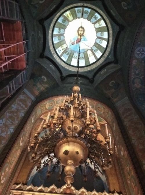 Доброго дня!  Хочу пригласить всех в Петергоф, прогуляться не , внимание, только по знаменитому нижнему парку с фонтанами. 02