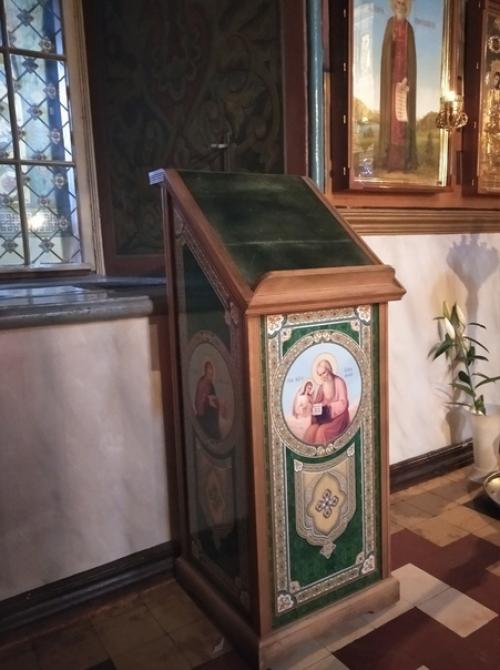 Доброго дня!  Хочу пригласить всех в Петергоф, прогуляться не , внимание, только по знаменитому нижнему парку с фонтанами. 05