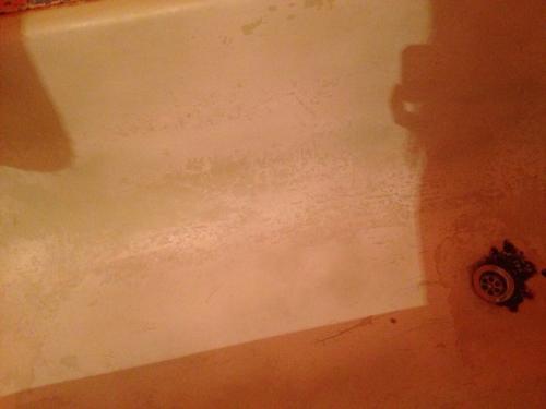 Добрый день!  Подскажите, что сделать с ванной? 01