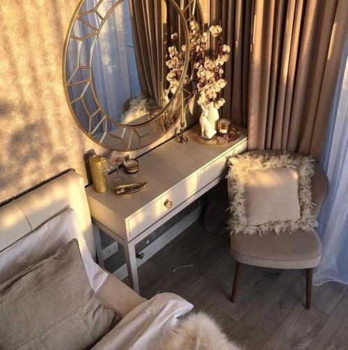 Присутствие серого цвета в интерьере никаким образом не способствует созданию скучной и депрессивной атмосферы. 05