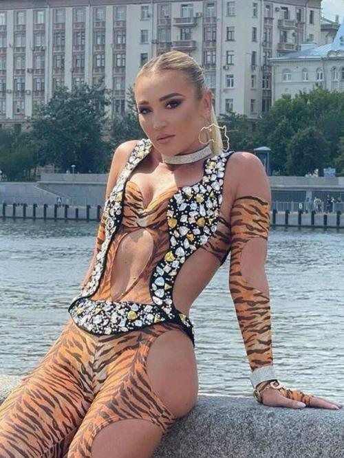 Бывший любовник Бузовой слил в сеть её пикантные видео, которые она присылала ему будучи в отношениях. 02