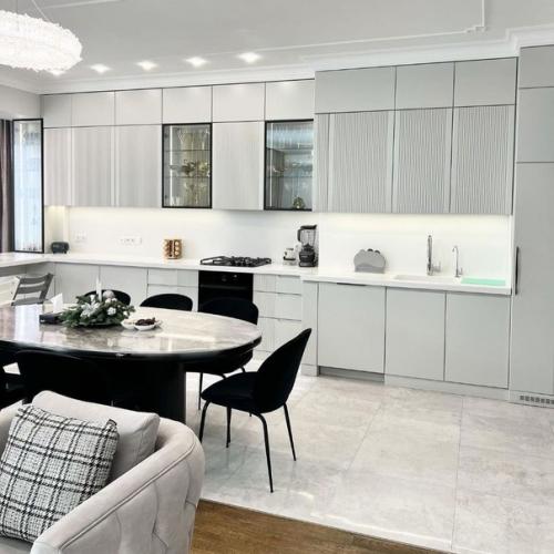 Разрешите у вас похвастаться кухней - гостиной. 01