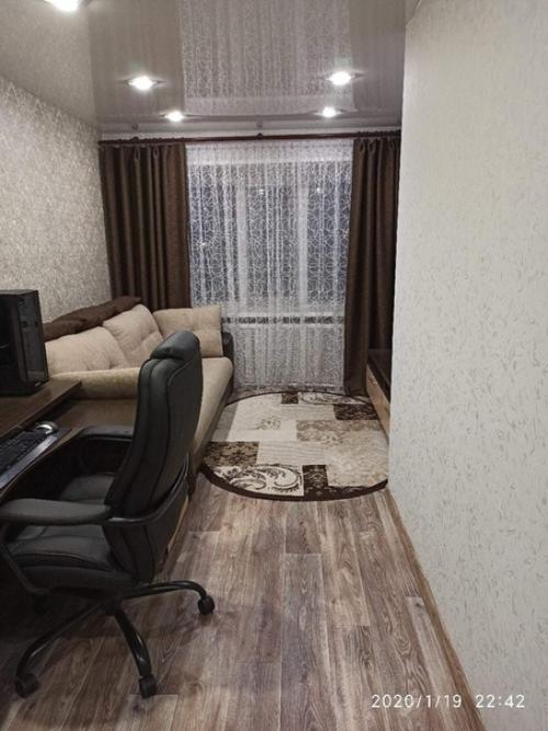 Вариант - куда убрать холодильник в хрущевке, вид из кухни и из комнаты. 04