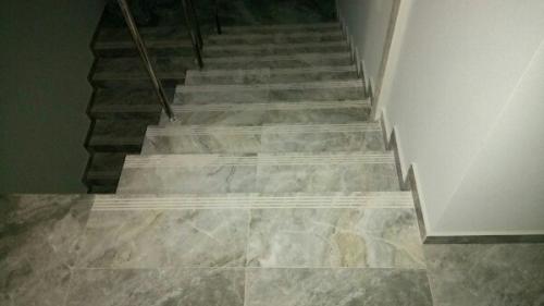 Сдам комфортабельную студию в центральном районе. 01