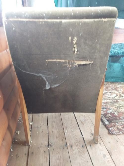 Всем здравствуйте!  Не знаю, кто производитель данного кресла, ко мне их попало 2. 02