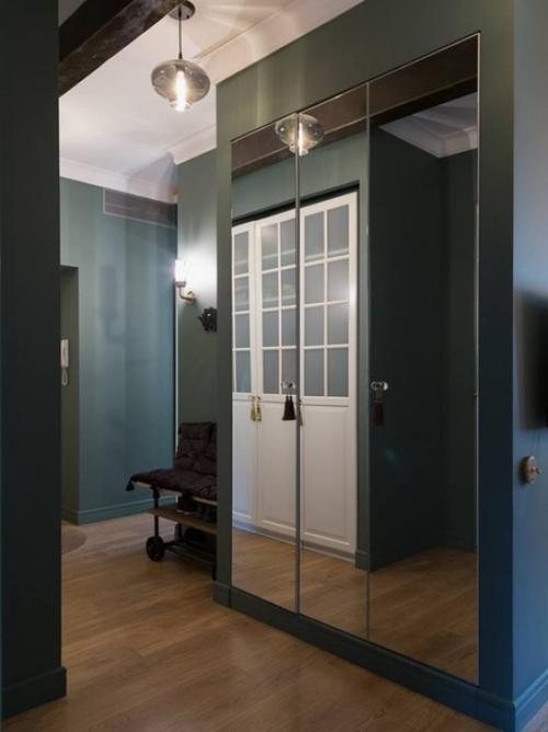 Дизайн в индустриальном стиле с балконом в ванной комнате. 03