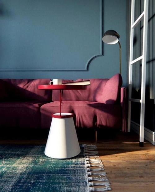 В обычной городской новостройке, среди суеты и повседневности, спрятался уютный уголок крошечной парижской квартиры. 04