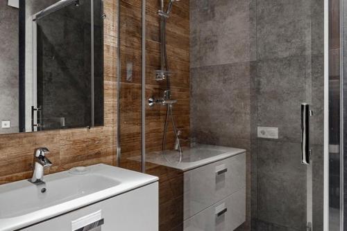 Хочется показать очередной реализованный проект квартиры. 06