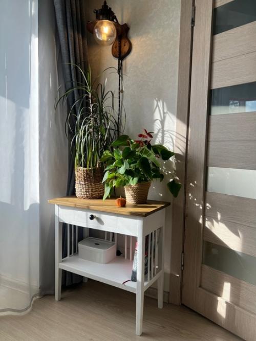 Консольный столик. Несчастный товарищ был найден в Бутике, в плачевном состоянии и умолял о помощи. 07