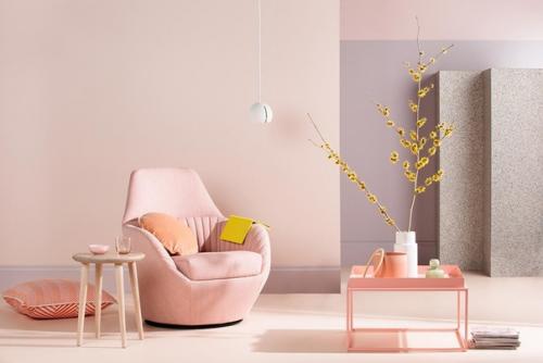 Бархат - сложный материал, который может стать изюминкой комнаты, но может и превратить ее в пылесборник. 02