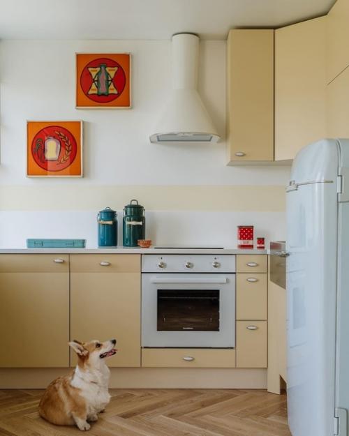 Со стилем определились сразу, едва увидели объект, - советский минимализм. 06