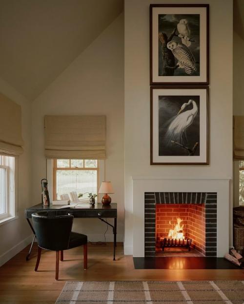 Этот дом создаёт идеальное пространство для семейной жизни, где сдержанная элегантность гармонирует с практичным комфортом. 04