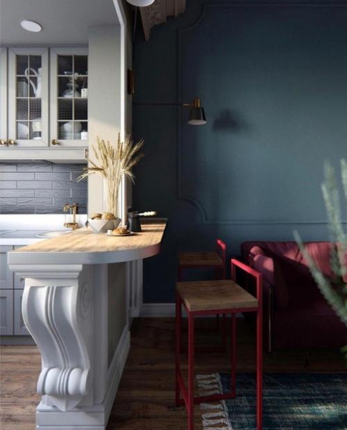 В обычной городской новостройке, среди суеты и повседневности, спрятался уютный уголок крошечной парижской квартиры. 03