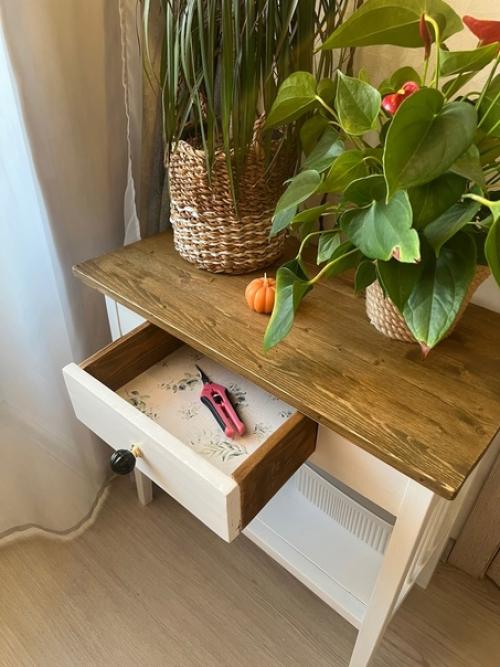 Консольный столик. Несчастный товарищ был найден в Бутике, в плачевном состоянии и умолял о помощи. 05