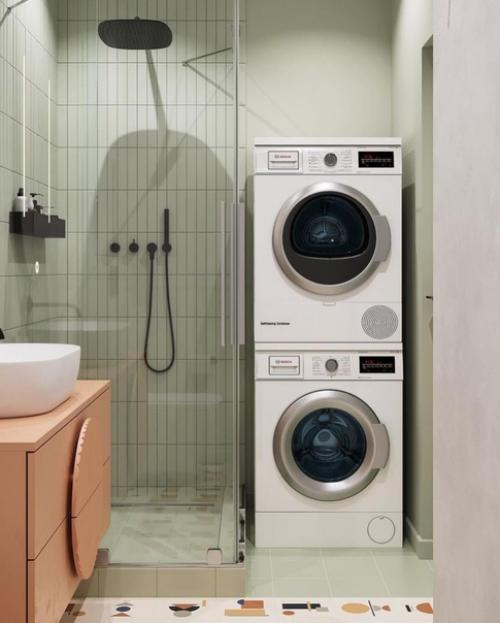 По цвету оторвались, и это сложно не заметить. 09