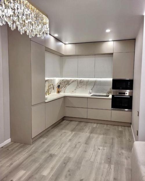 А вот и наша кухня сразу после монтажа. 09