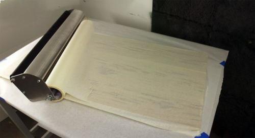 Сделать светящийся стол своими руками может каждый. 04