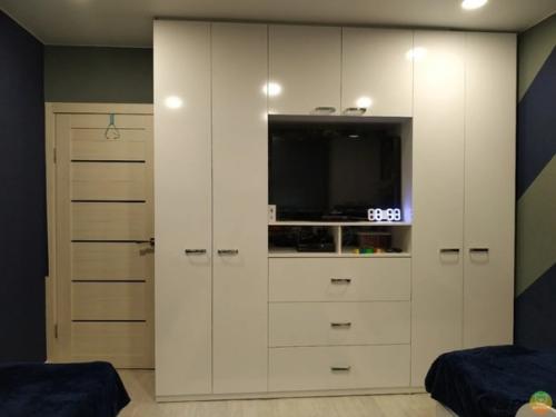 Оцените рeмонт в комнате двyх парней! 01