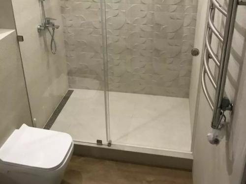 Кухня - студия и спальня после ремонта. 05