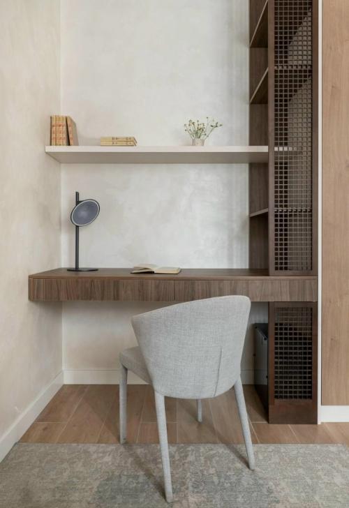 Этот дом выполнен в скандинавском стиле, где светлые, пастельные оттенки гармонично сочетаются с натуральными, фактурными материалами. 04