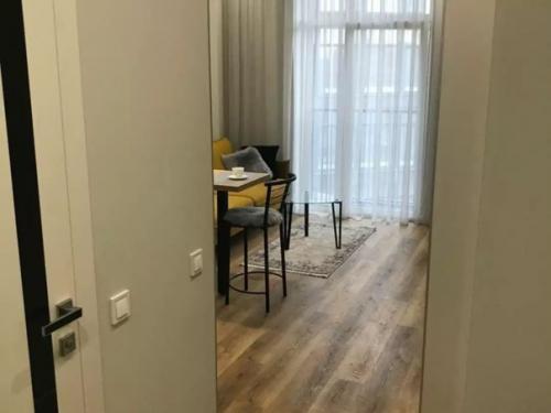 Кухня - студия и спальня после ремонта. 03