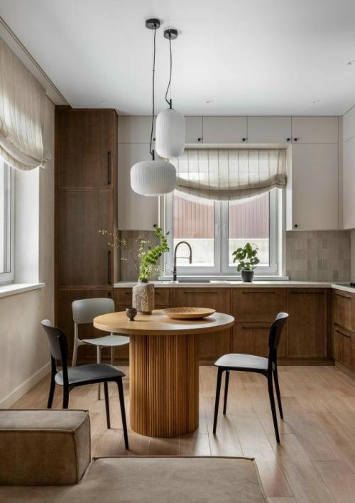 Этот дом выполнен в скандинавском стиле, где светлые, пастельные оттенки гармонично сочетаются с натуральными, фактурными материалами. 01