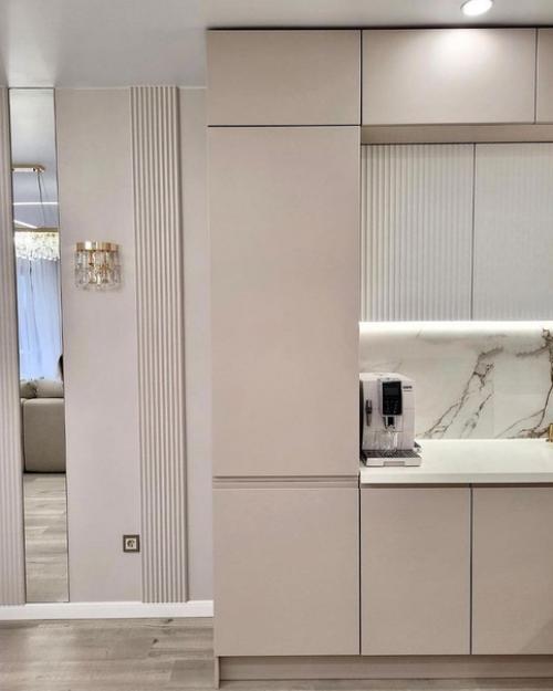 А вот и наша кухня сразу после монтажа. 06