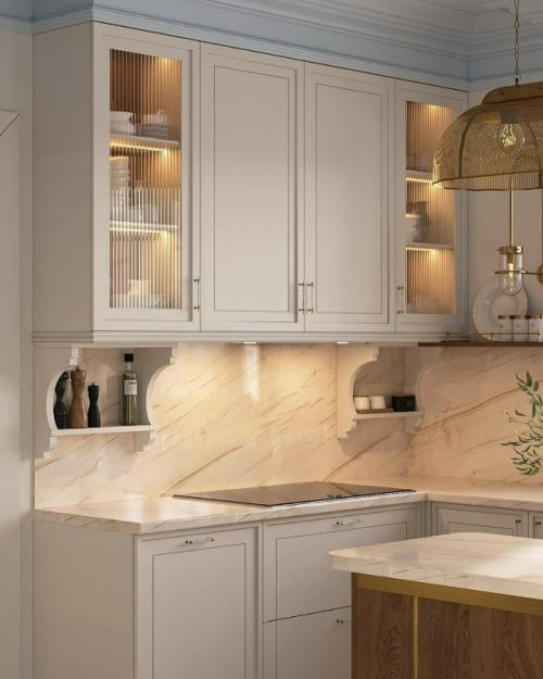 Эта кухня - настоящее сердце дома, где уют и эстетика слились воедино. 06