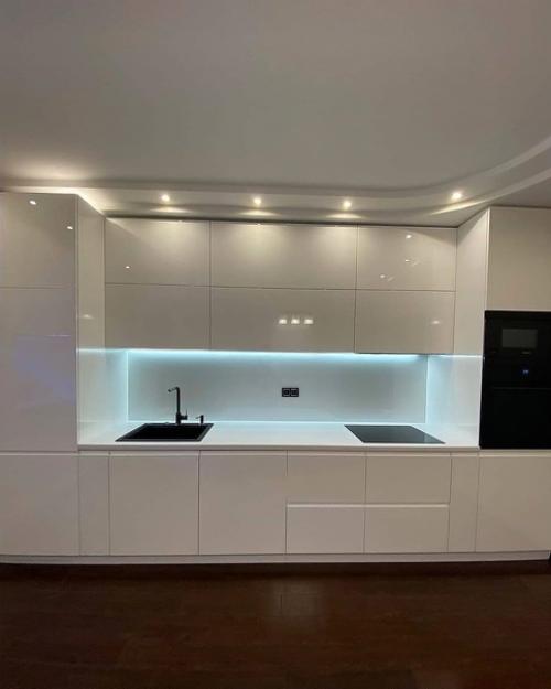 Кухня готова.  Не стали мудрить с цветом и фрезеровкой. 03