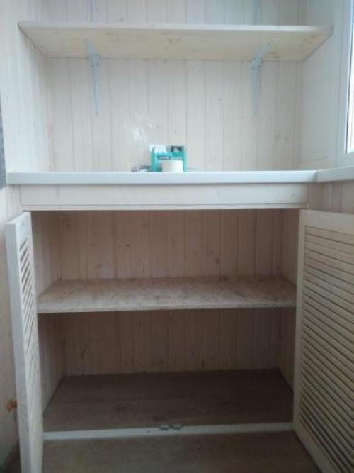 Отделка балкона, обшивка вагонкой и покраска пропиткой. 04