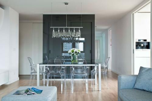 Прозрачная мебель визуально расширяет пространство так же как зеркальная. 04