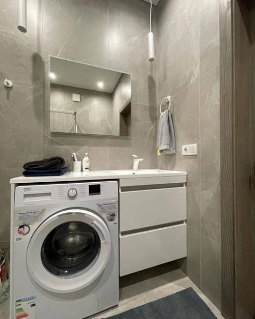 Квартира площадью 50 м 2 после капитального ремонта. 06