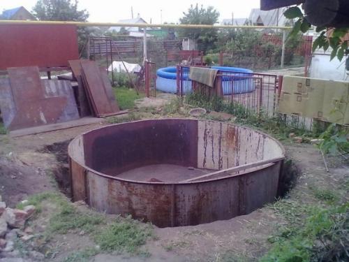 Хороший первый опыо!  Стоит похвалить! 01