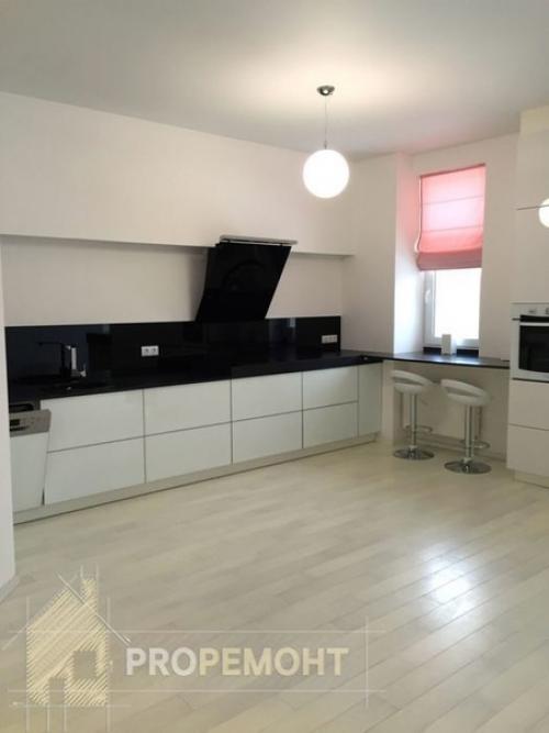 Симпатичная светлая квартира после ремонта 56 кв. 01