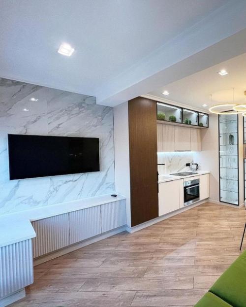 Кухня совмещенная с гостиной после капитального ремонта. 09